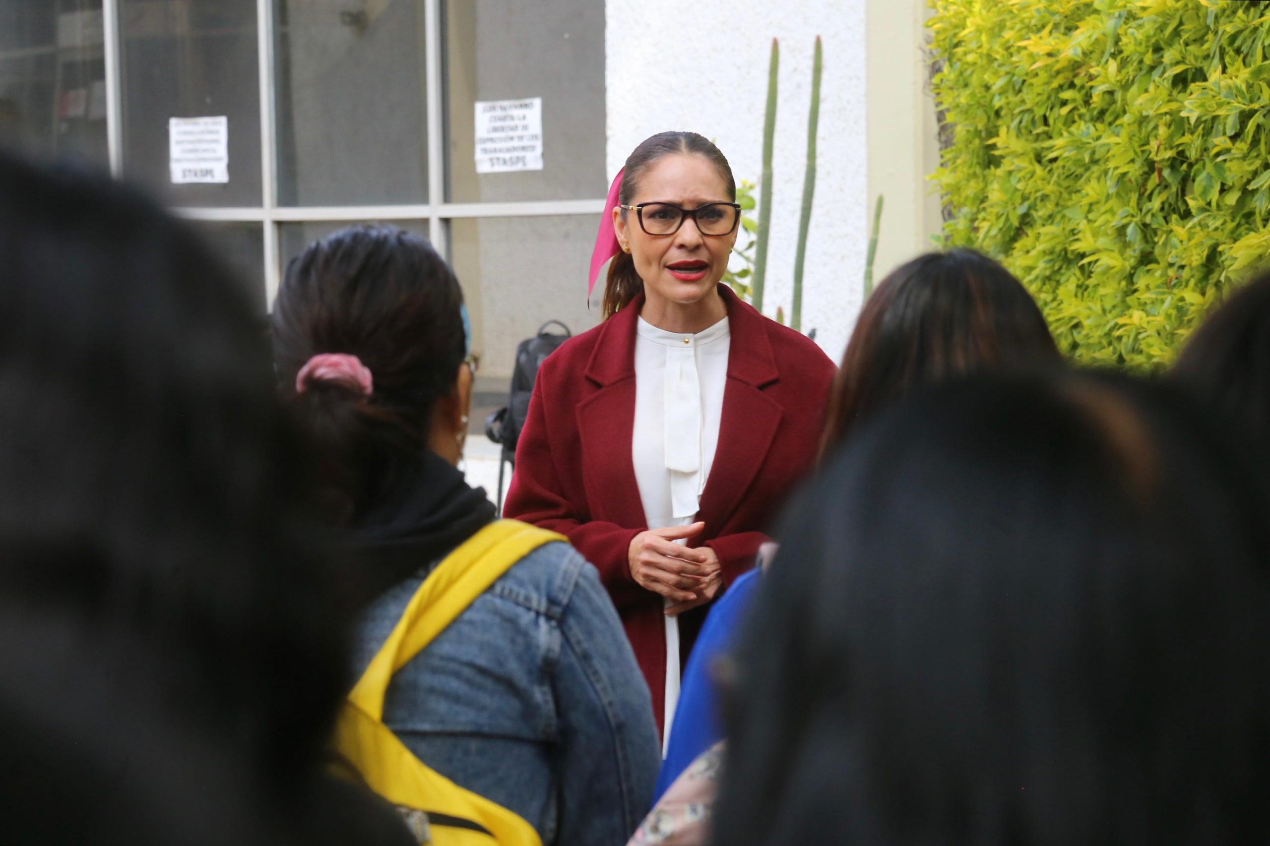 Acerca Nalleli Pedraza apoyos sociales a las juventudes