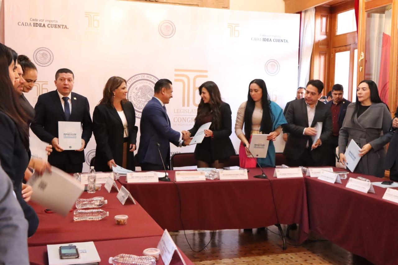 Recibe Congreso del Estado de la FGE el Plan de Persecución del Delito 2025-2034